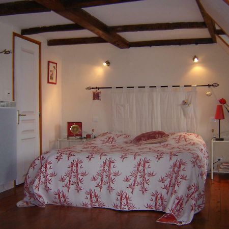 Bed and Breakfast Le Logis Du Roc Granville Esterno foto